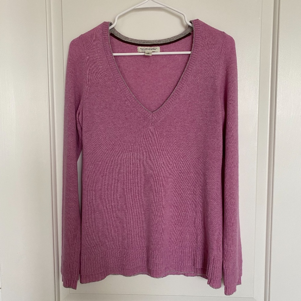 Banana Republic Italian yarn v-neck sweater Sz S